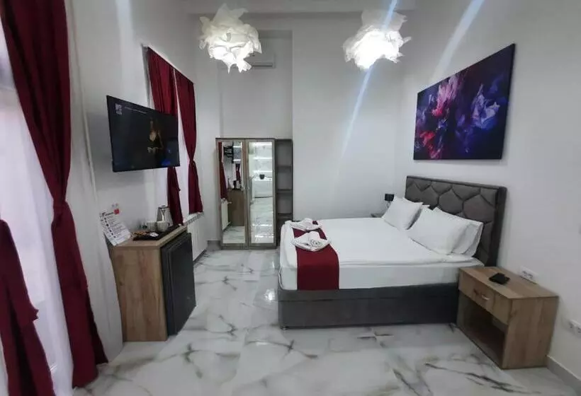 پانسیون Authentic Belgrade Centre   Luxury Suites