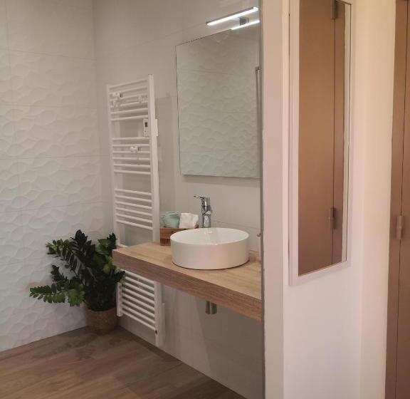 פנסיון Gites Mendiburia