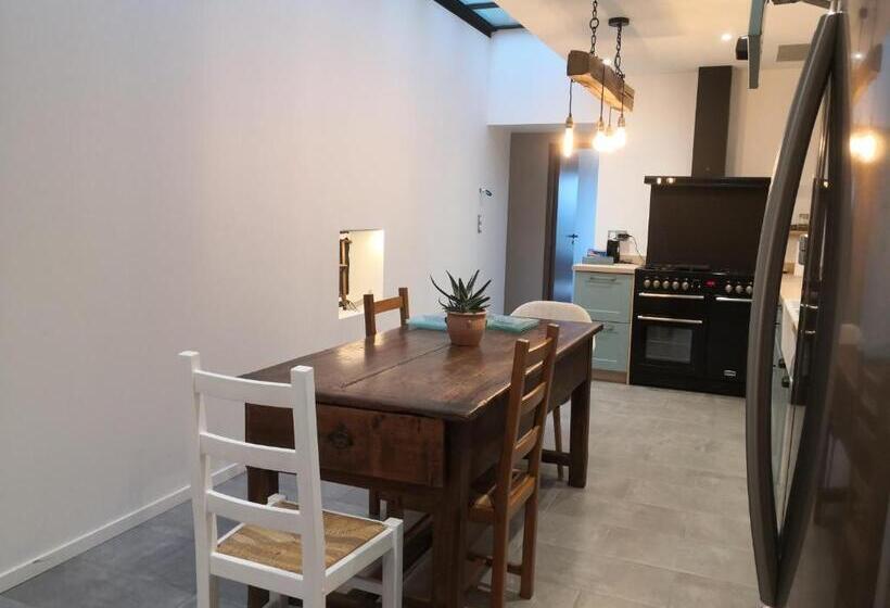 פנסיון Gites Mendiburia