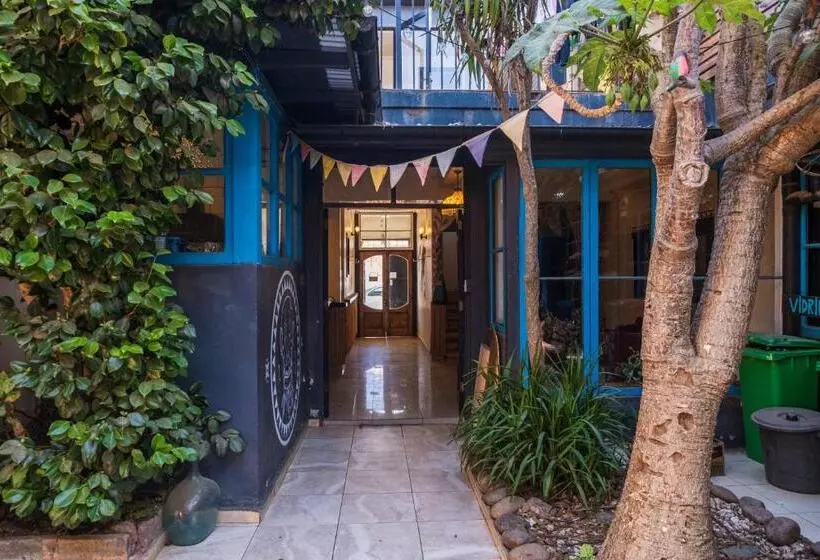 ペンション Löf Hostal