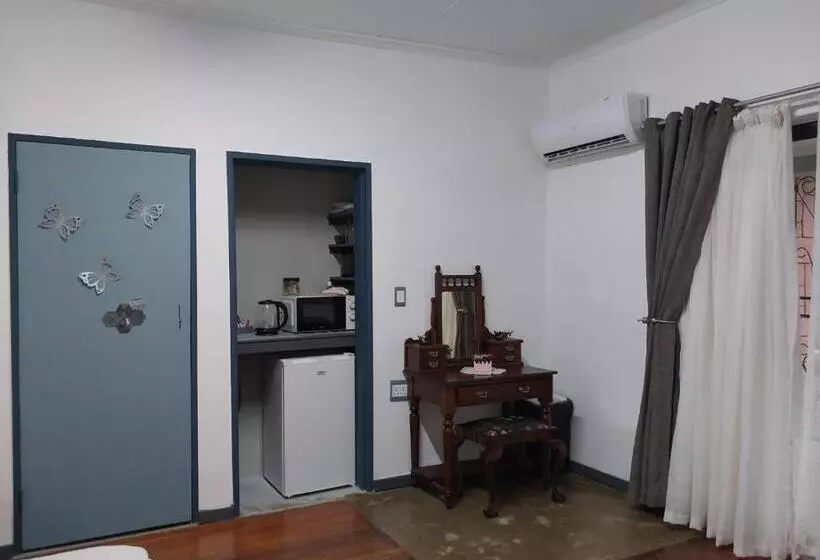 ペンション Sweet Dreams Guest House Schweizer Reneke