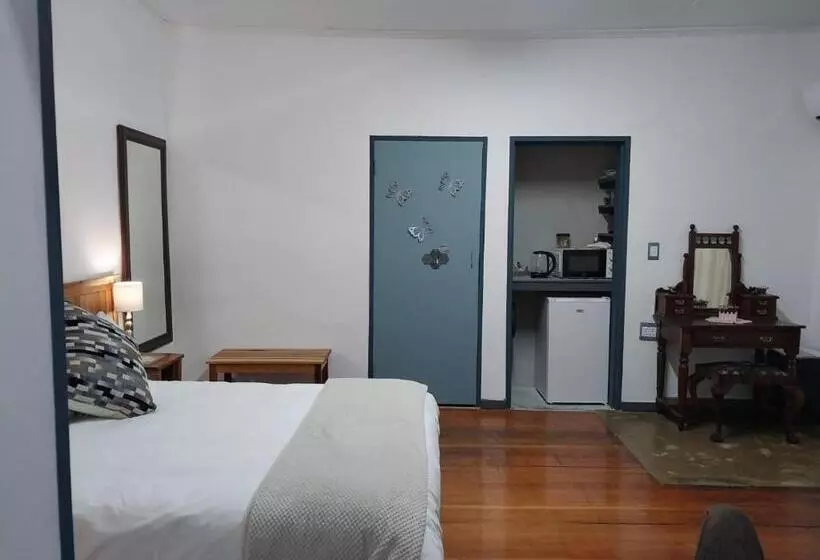 ペンション Sweet Dreams Guest House Schweizer Reneke