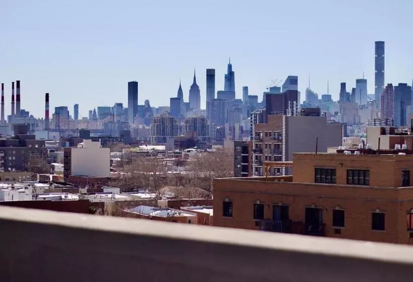 10 Minutes From Nyc   Astoria Lic Queens Cityview