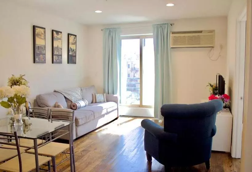 10 Minutes From Nyc   Astoria Lic Queens Cityview