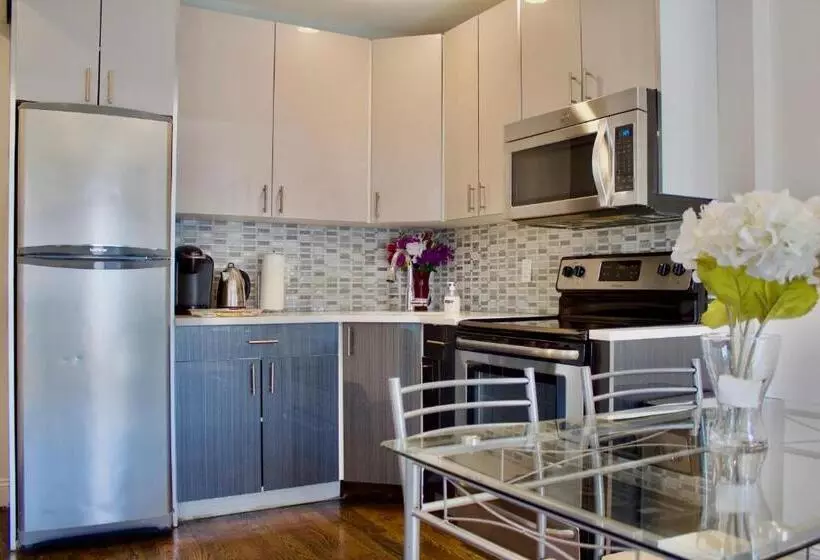 10 Minutes From Nyc   Astoria Lic Queens Cityview