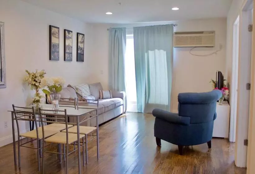 10 Minutes From Nyc   Astoria Lic Queens Cityview