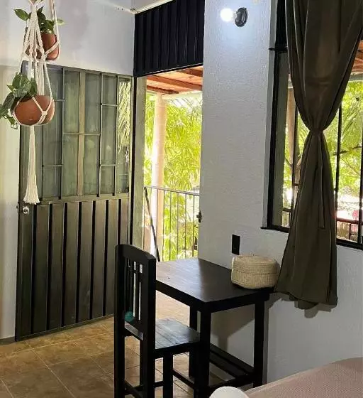 ユースホステル Casa Niita