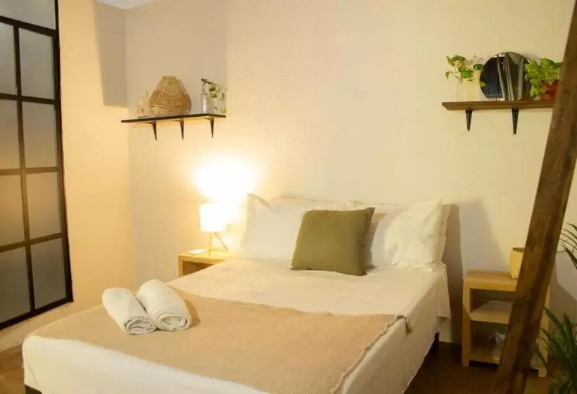 ユースホステル Casa Niita