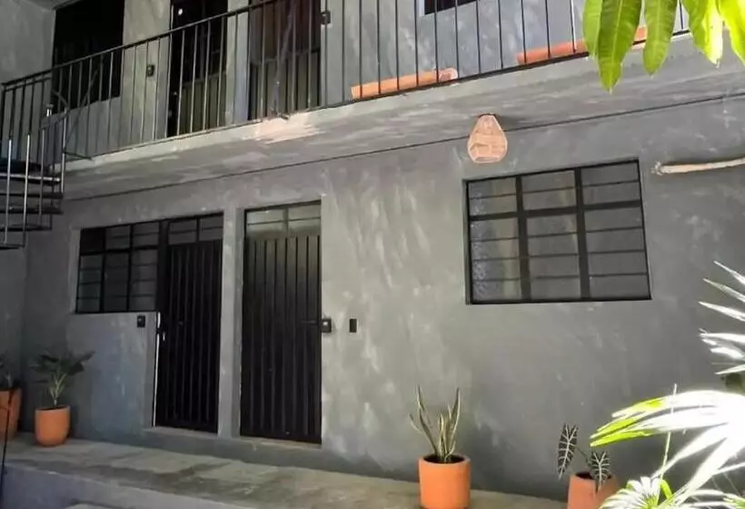 ユースホステル Casa Niita
