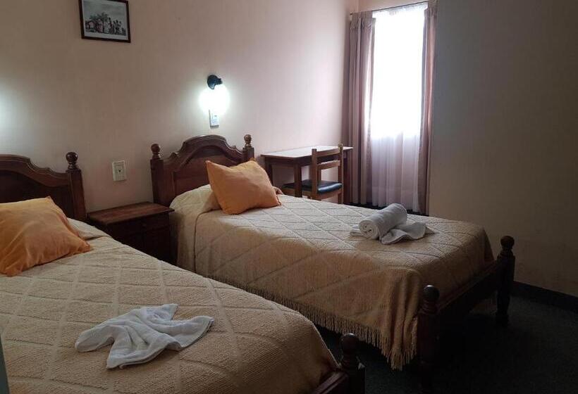 فندق صغير Hostería El Alamo