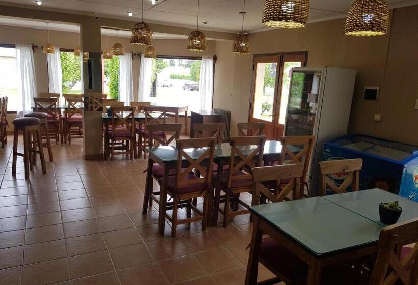 فندق صغير Hostería El Alamo