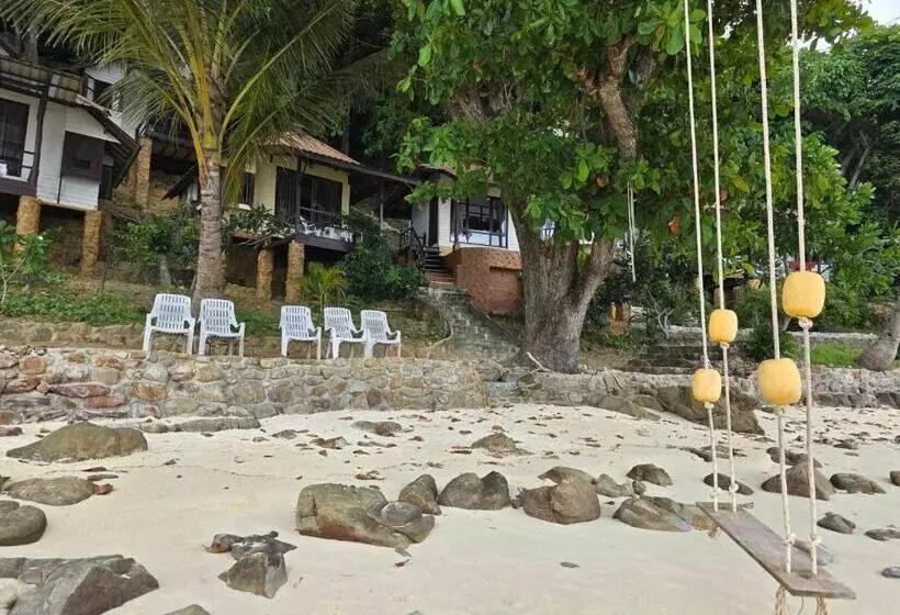 Bed and Breakfast Phi Phi Private Beach Resort