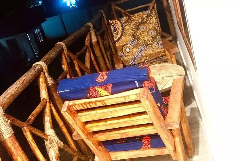 Hotelli Asili Nyumbani Residence