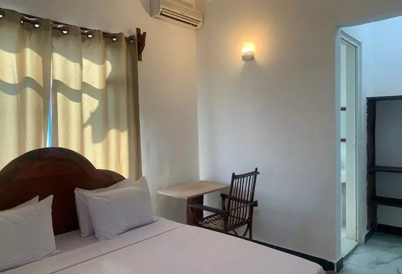 Hotelli Asili Nyumbani Residence