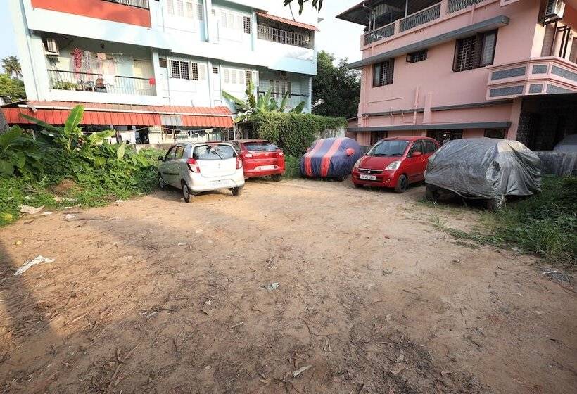 هتل Guest West Inn Cochin