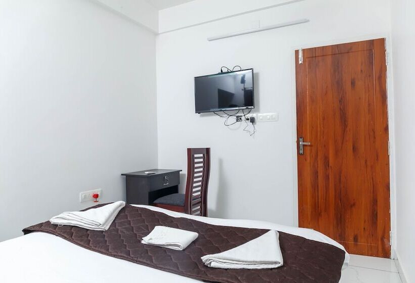 هتل Guest West Inn Cochin