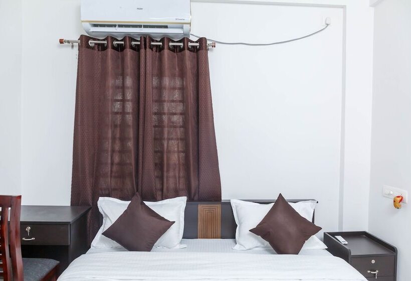 هتل Guest West Inn Cochin