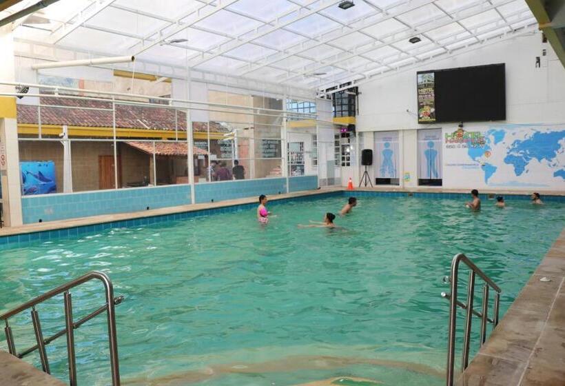 Отель Naranja Sport