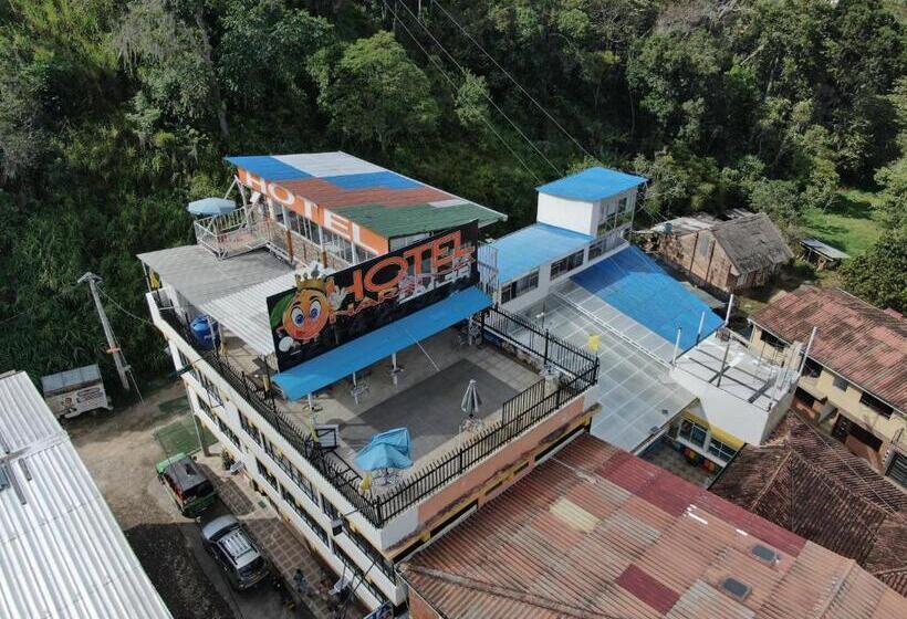 فندق Naranja Sport