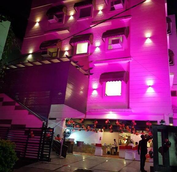 Отель New Gokul Grand