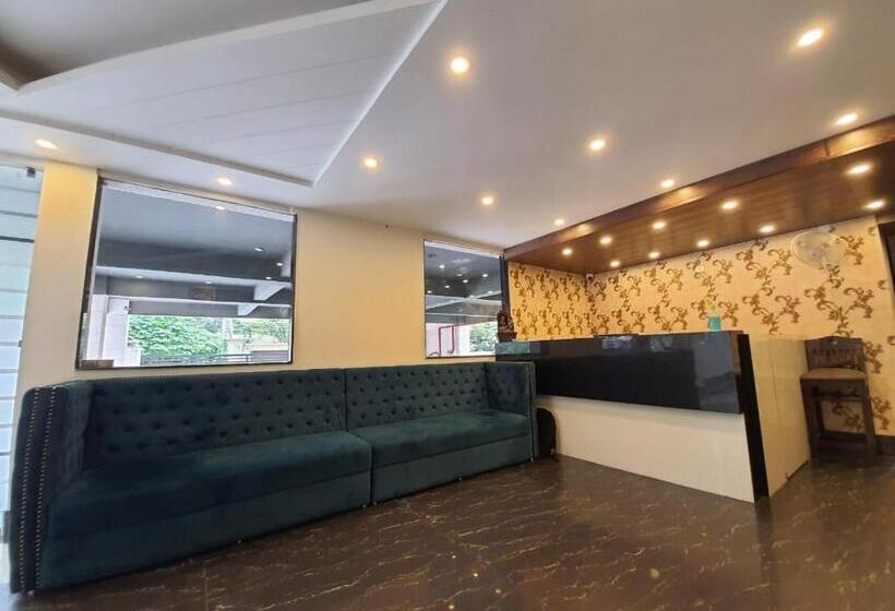 Отель New Gokul Grand