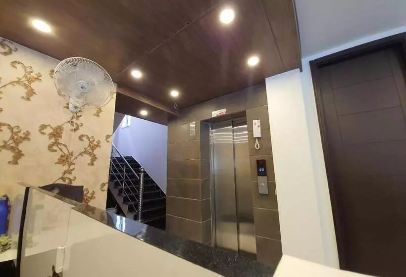 ホテル New Gokul Grand