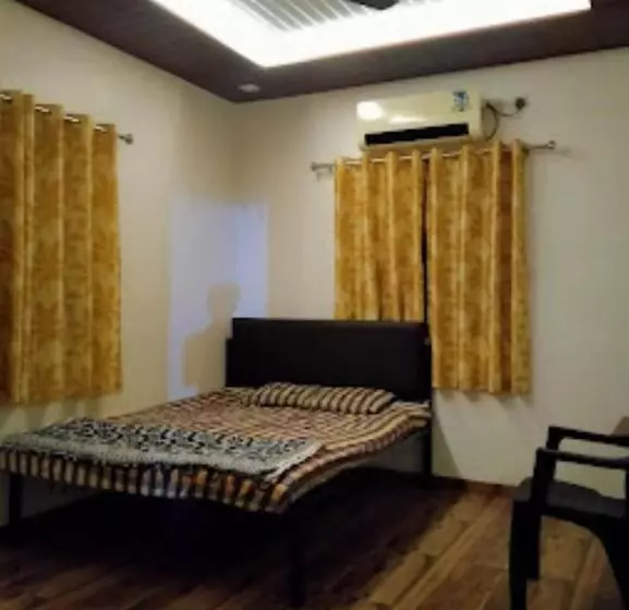 Hotelli Ranvara Resorts , Vadgaon