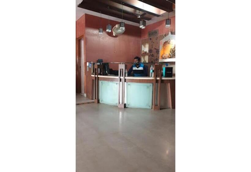 Отель Shri Ram International Varanasi