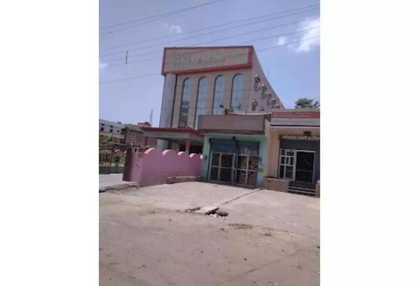 ホテル Shri Ram International Varanasi