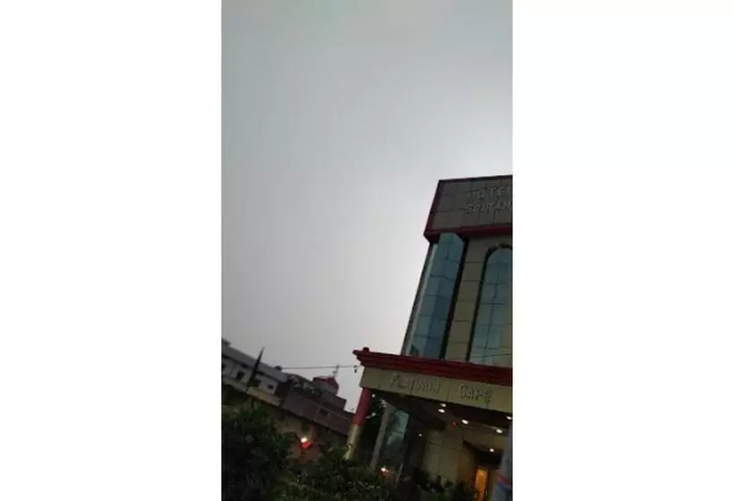 ホテル Shri Ram International Varanasi