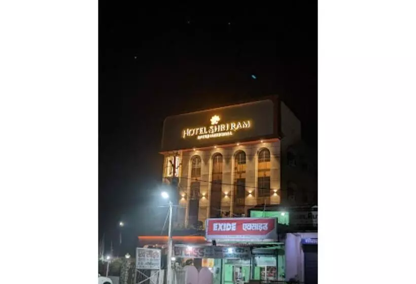 ホテル Shri Ram International Varanasi