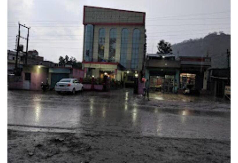 Отель Shri Ram International Varanasi