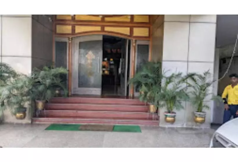 ホテル Shri Ram International Varanasi