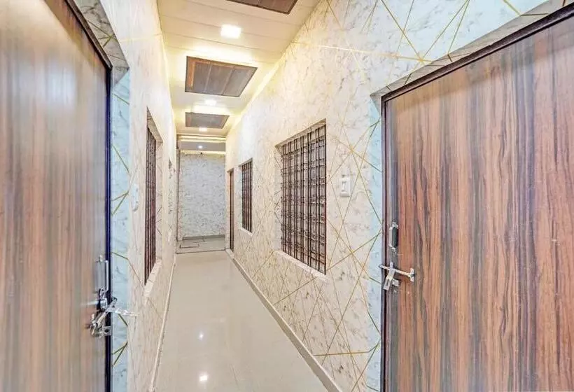 Oyo Hotel Classic Villa