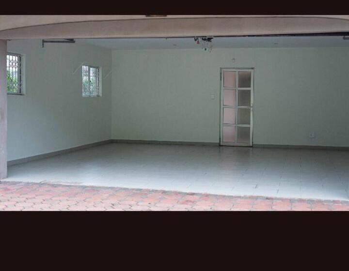 פנסיון Millwood House