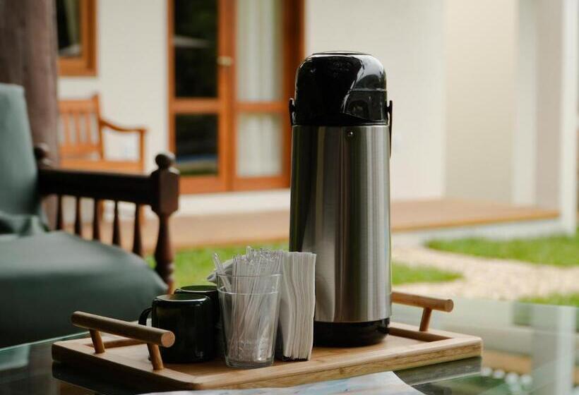 پانسیون Pousada Calmar