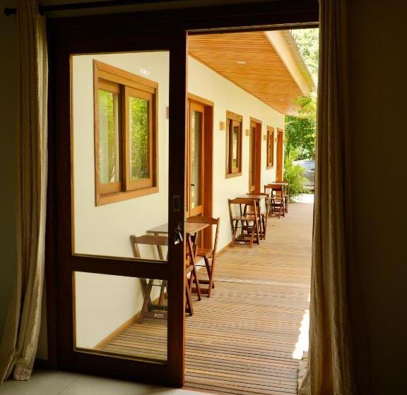 پانسیون Pousada Calmar