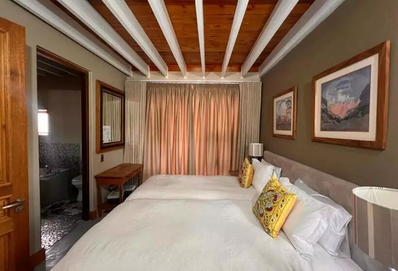 Majatalo Segulah Guesthouse