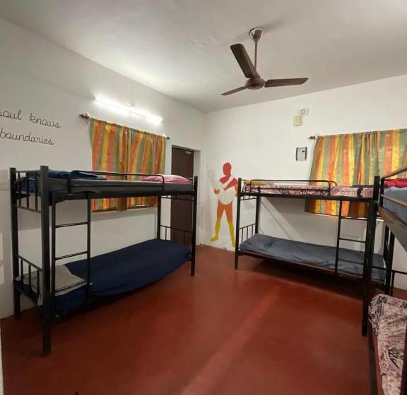 הוסטל T2 By Livelehood Habitat