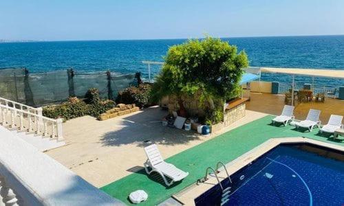 تختخواب و صبحانه Cysirius Beach