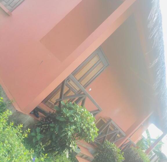 تختخواب و صبحانه Kylie D’hôtes