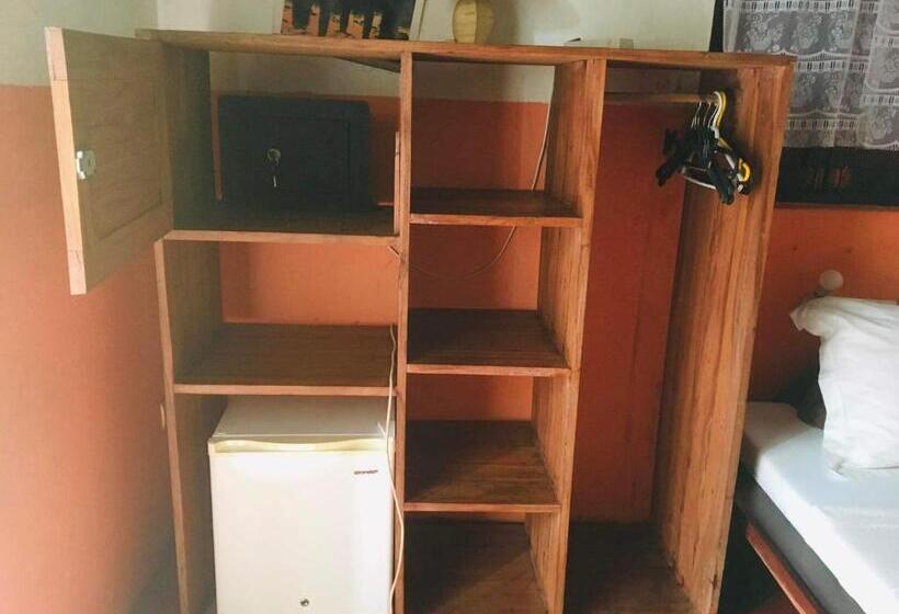 تختخواب و صبحانه Kylie D’hôtes