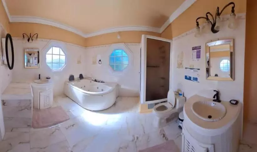 Cas Bed And Breakfast