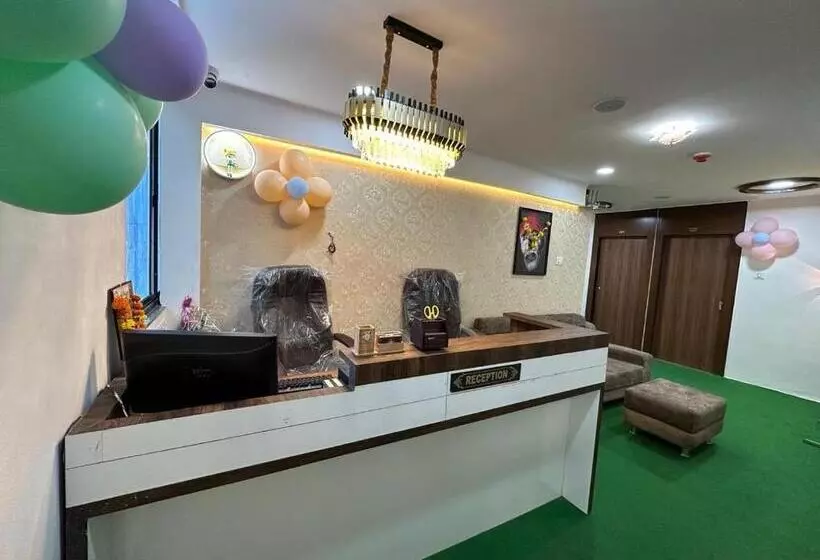 Fabhotel Sky City
