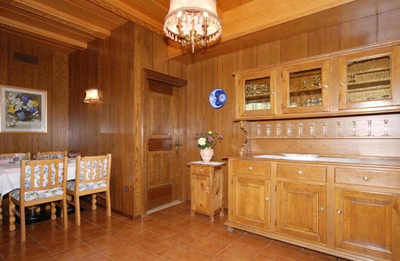 Отель Affittacamere Garden Cavalese