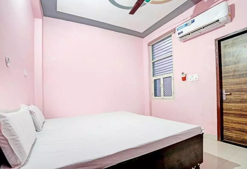 ホテル Oyo R.k Bohra Guest House