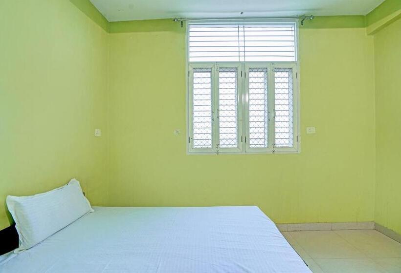 ホテル Oyo R.k Bohra Guest House