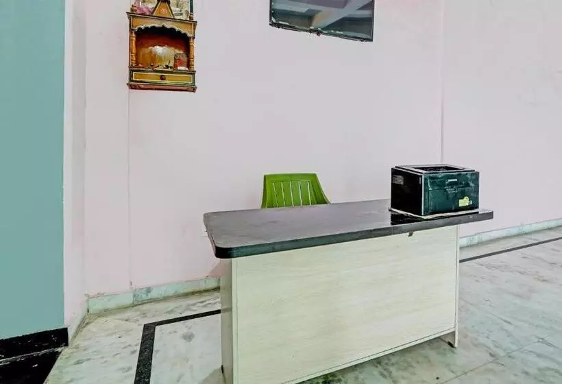 ホテル Oyo R.k Bohra Guest House