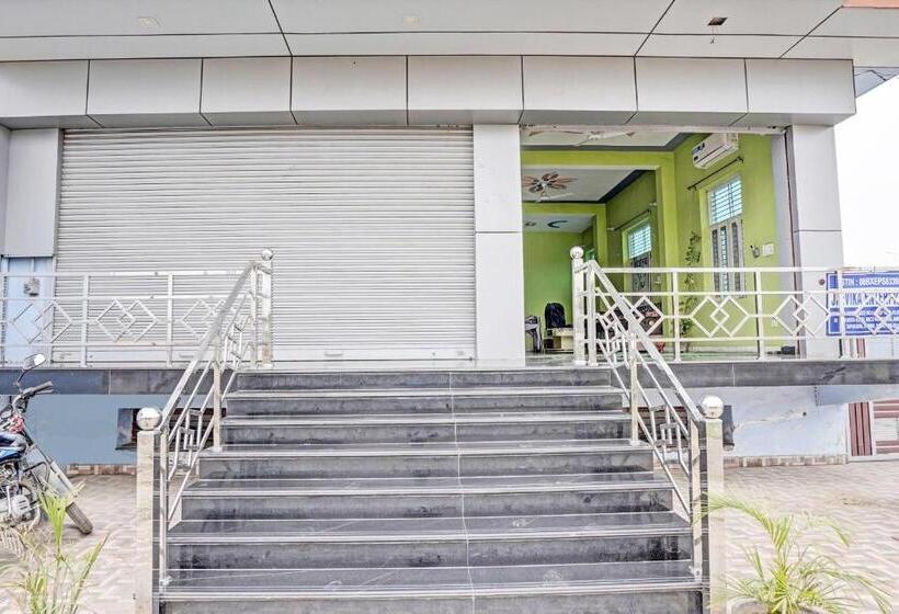 ホテル Oyo R.k Bohra Guest House