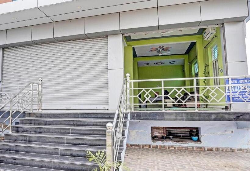 ホテル Oyo R.k Bohra Guest House